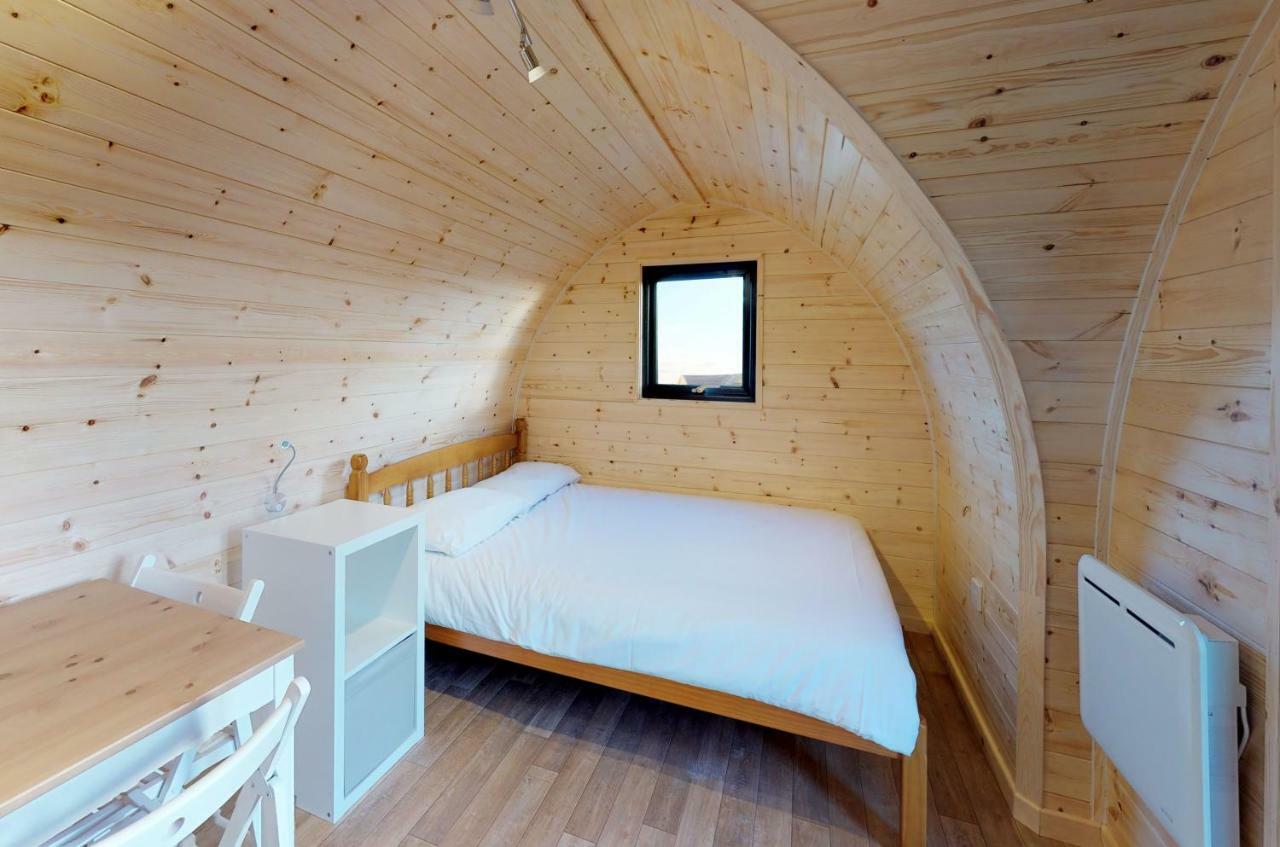 Camping Pods, Marlie Holiday Park นิวรอมนีย์ ภายนอก รูปภาพ
