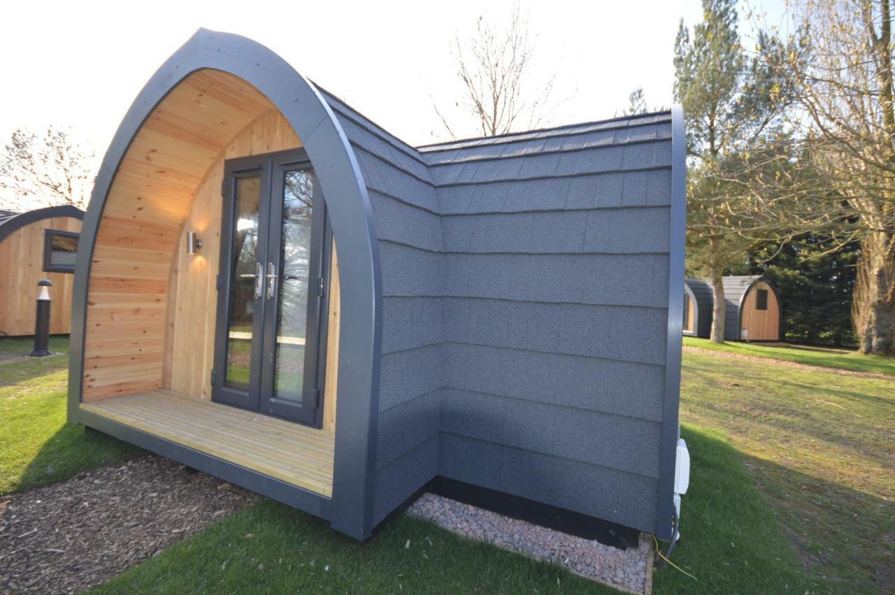 Camping Pods, Marlie Holiday Park นิวรอมนีย์ ภายนอก รูปภาพ